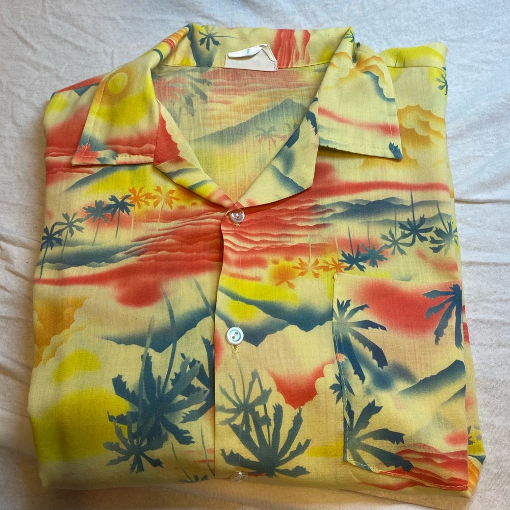 Vintage 1980s Island Fever Hawaiian Shirt. Size L - Picture 7 of 8